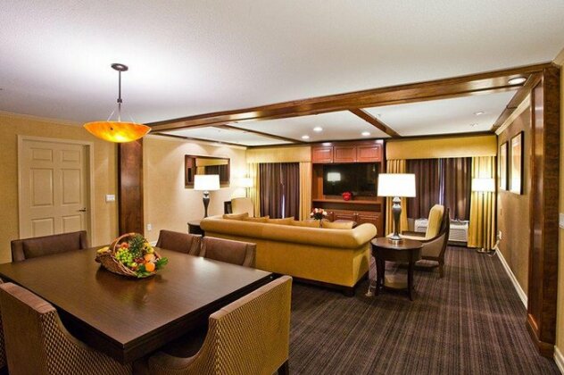 Tuscany Suites & Casino Free Parking&nbsp;- Photo4